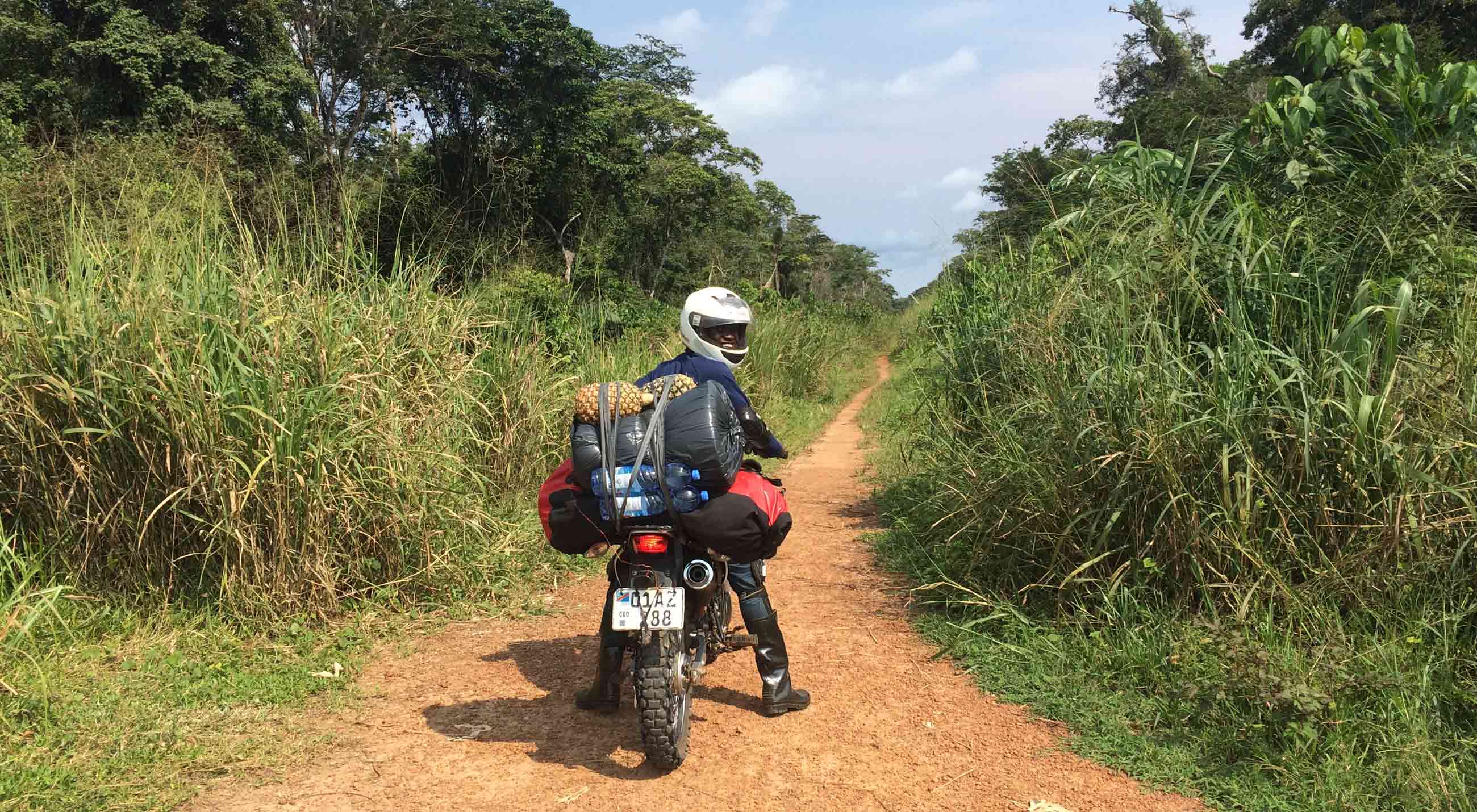Jag lämnade Bolomba för nio dagar sedan. Två dagar på motorcykel och därefter flyg till Kinshasa. 