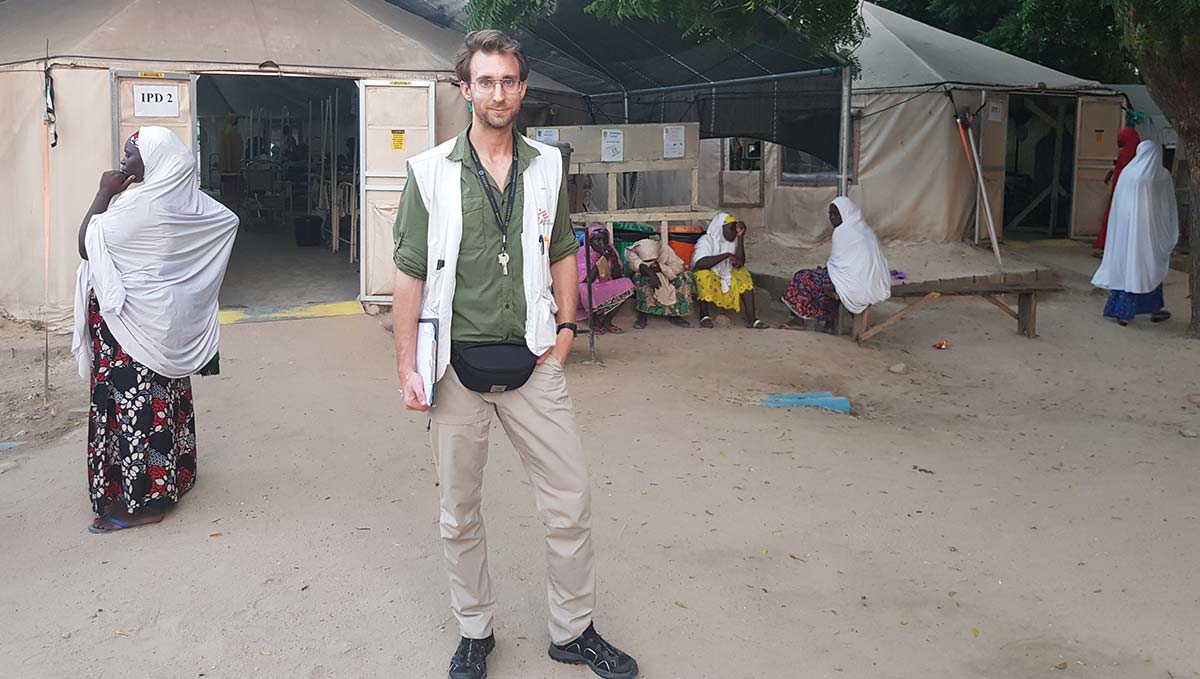 Läkaren Mårten Larsson på plats i Maiduguri, nordöstra Nigeria.