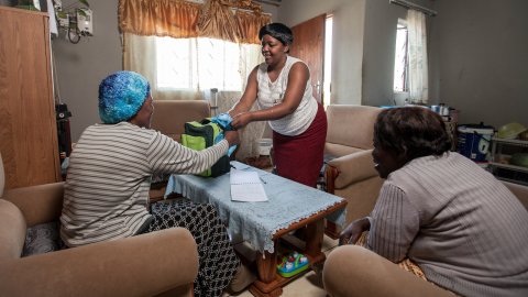 Utdelning av hivmedicin i KwaZulu-Natal, Sydafrika