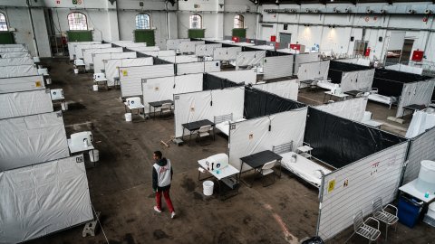 Ett uppbyggt sjukhus i Belgien för behandling av covid-19