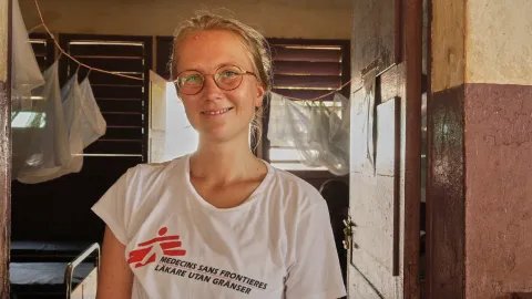 Läkaren Anna-Clara Ivarsson i Bossangoa, Centralafrikanska republiken.