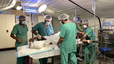 Operationssalen på Läkare Utan Gränsers sjukhus i Mocka, Jemen.