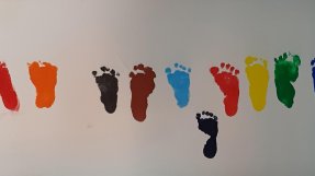 Fotsteg i olika färger