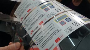 Klistermärke som indikerar temperaturen på vaccin i coldchain-arbetet