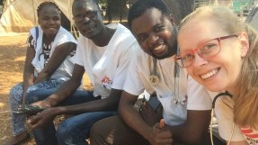 Lokalanställda Safari, Acheri, Pascal tillsammans med Marie i Sydsudan.