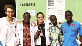 Läkarteamet på sjukhuset i Bafatá, Guinea-Bissau.