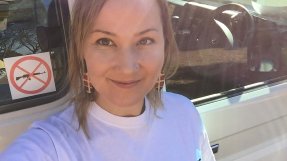 <p>Minja Westerlund arbetar som psykolog i zimbabwe.</p>
Minja Westerlund arbetar som psykolog i zimbabwe.