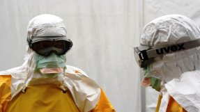 Ebolautbrottet i Västafrika fortsätter skörda människoliv. En snabbare insats behövs. FOTO: Caitlin Ryan