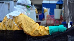 Fler ebolafall har upptäckts i Mali. Bilden är från vårt ebolacenter i Conakry, Guinea. FOTO: Julien Rey
