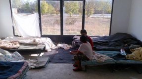 Syriska flyktingbarn på ett mottagningscentra i Bulgarien. Det finns stora brister i mottagandet, bland annat får inte asylsökande den sjukvård de har rätt till.