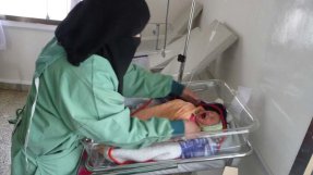 Sedan oktober 2012 driver vi ett barn- och mödravårdsprojekt vid Al-Salamsjukhuset i Amran i Jemen.