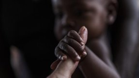 Under 2013 assisterade vi nästan 13 000 förlossningar i Sydsudan. FOTO: Yann Libessart