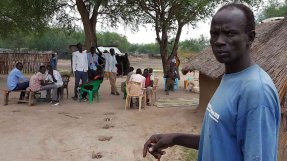 <p>Fram till februari i år bodde William Nyuon Kuolangi Yuai när han tvingades fly. </p>
Fram till februari i år bodde William Nyuon Kuolangi Yuai när han tvingades fly.
