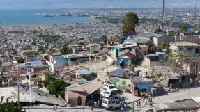 Utsikt över Martissant, en av de största slumområderna i Haitis huvudstad Port-au-Prince.