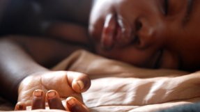 <p>Ett av de små patienterna på sjukhuset i Katangaprovinsen i Kongo-Kinshasa. </p>
Ett av de små patienterna på sjukhuset i Katanga, Kongo-Kinshasa.