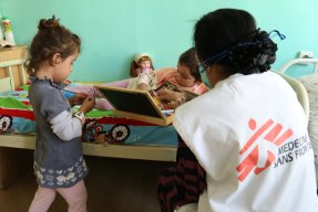 Läkare Utan Gränser driver ett projekt i Tadzjikistans huvudstad Dushanbe som riktar sig till barn och ungdomar som insjuknat i tuberkulos. 