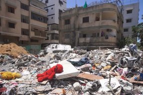 Förstörda hus i Gaza City efter bombanfall den 10 maj, 2021.