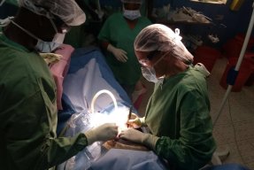 kirurg Heidi Wikström i Sydsudan