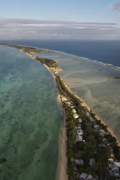 Flygfoto av ön södra Tarawa