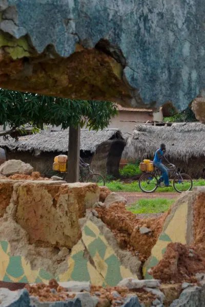 En gata i Bangassou, Centralafrikanska republiken. 