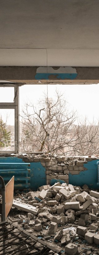 Ett förstört sjukhusrum i Ukraina.