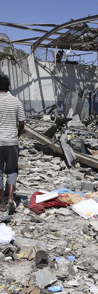 Flyktingförvaret i Tajoura, Libyen, efter flygräden som dödade uppemot 60 personer som var inlåsta