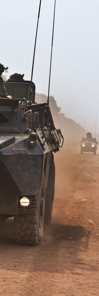 En bil på väg till Castorsjukhuset i Bangui, Centralafrikanska Republiken