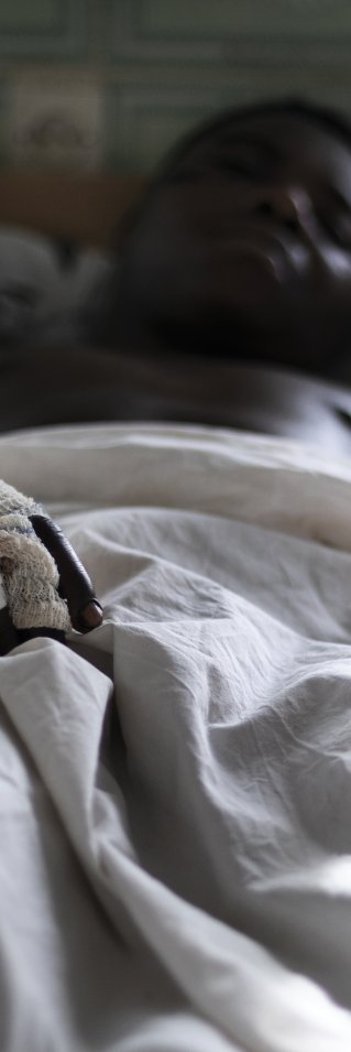 Paul som vårdas på Saint Mary Soledad-sjukhuset i Bamenda, Kamerun.