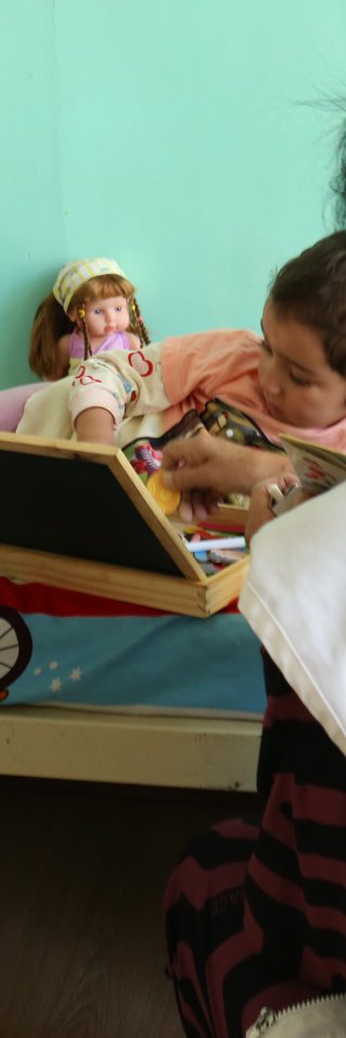 Läkare Utan Gränser driver ett projekt i Tadzjikistans huvudstad Dushanbe som riktar sig till barn och ungdomar som insjuknat i tuberkulos. 