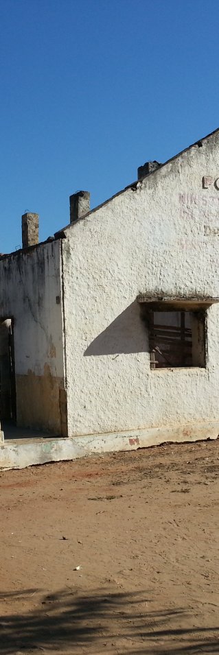 Sjukhusområdet i Amboasary, Madagaskar. Vi besöker sjukvården för att undersöka problemet med undernäring. 