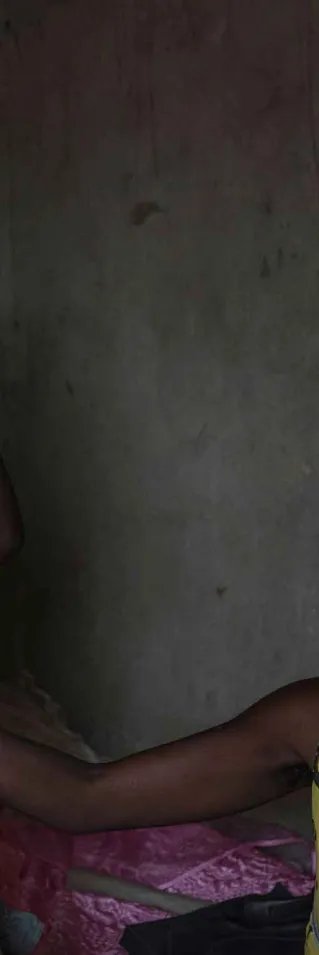 Femåriga Shamiso tillsammans med sin mamma Prisca.