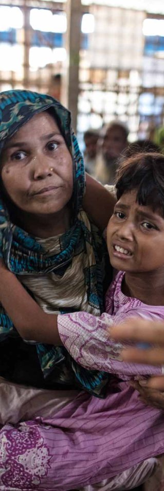 Rohinger på vår temporära klinik i Kutupalong, Bangladesh vid gränsen mot Myanmar.