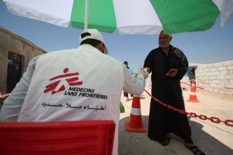 Sedan april 2020 har vi delat ut mer än 63 000 hygienpaket till fler än 26 000 familjer i flera läger i Idlib- och norra Aleppo-distrikten, Syrien.