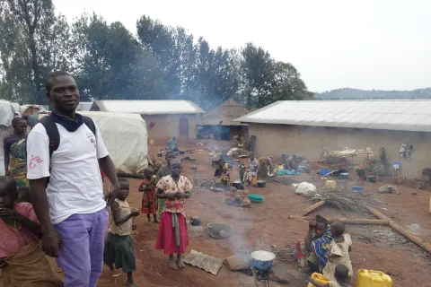 Djapan, hälsoinformatör, i Paroisselägret, Kongo-Kinshasa.