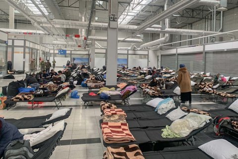 Ett mottagningscenter i Polen för flyktingar från Ukraina