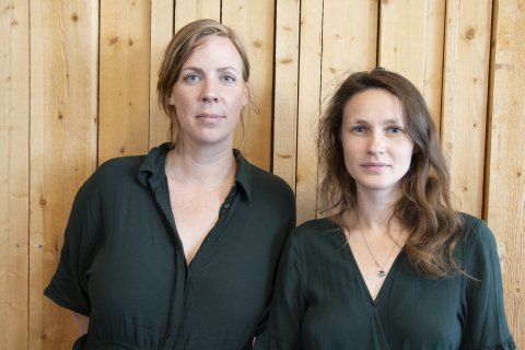 Sjuksköterskan Fia Iveslätt tillsammans med Tove Tikkanen Jönn från Läkare Utan Gränser.