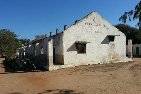 Sjukhusområdet i Amboasary, Madagaskar. Vi besöker sjukvården för att undersöka problemet med undernäring. 