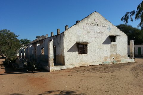 Sjukhusområdet i Amboasary, Madagaskar. Vi besöker sjukvården för att undersöka problemet med undernäring. 