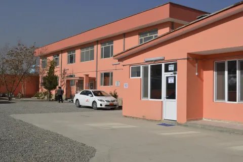 Den nyöppnade mödravårdkliniken i den fattiga stadsdelen Dasht-e-Barchi i Kabul. 