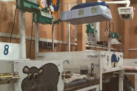 Avdelningen för nyfödda på sjukhuset i Khost, Afghanistan.