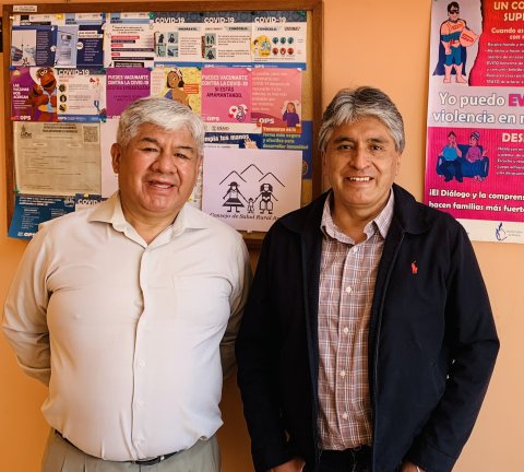Närbild på Ramiro Llanque och Stanley Blanco iklädda skjorta.